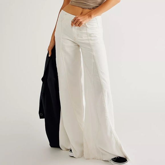 💫HP💫 NWTS FP SUPER WIDE LEG JEANS (30) - Picture 3 of 14